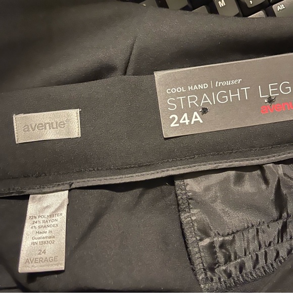 NWT Avenue Straight Leg Trouser Pants Women’s Plus Size 24A - Picture 3 of 3
